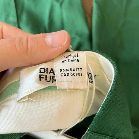 NWT Diane Von Furstenberg High Waisted Skinny Pant Bottle Green Pleated 4 - Picture 8 of 11